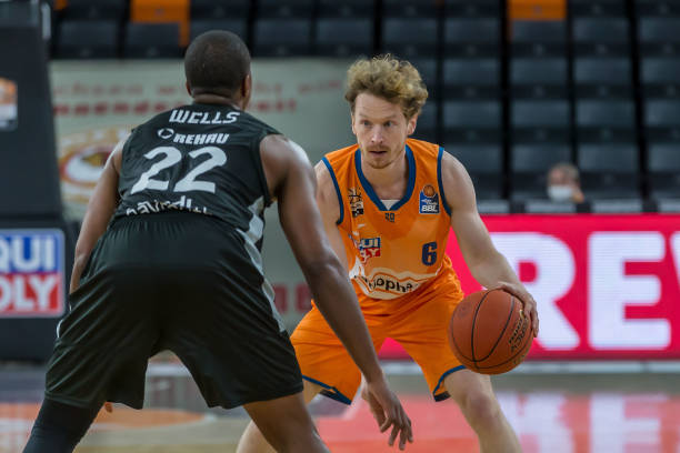 了这个优势 了这个优势