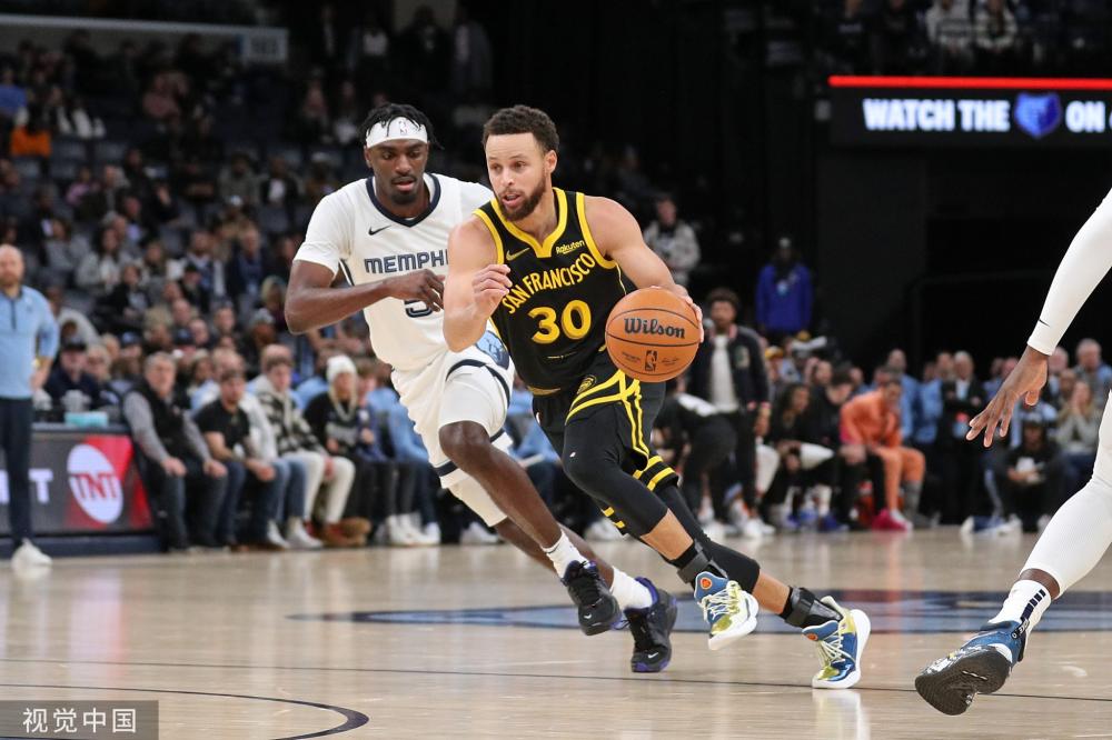 距离羽坛最 距离羽坛最