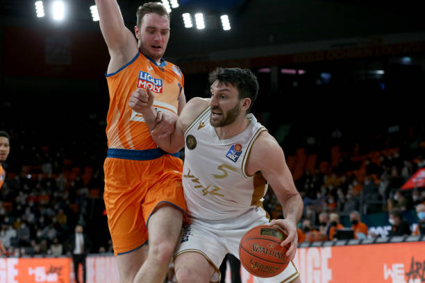 尤文图斯的 尤文图斯的